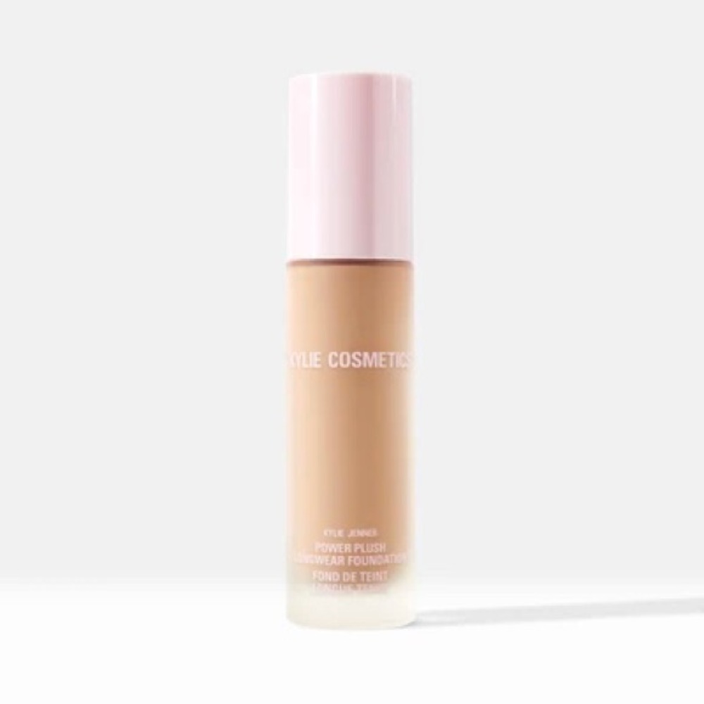 Kylie Cosmetics Power Plush Foundation - 4N